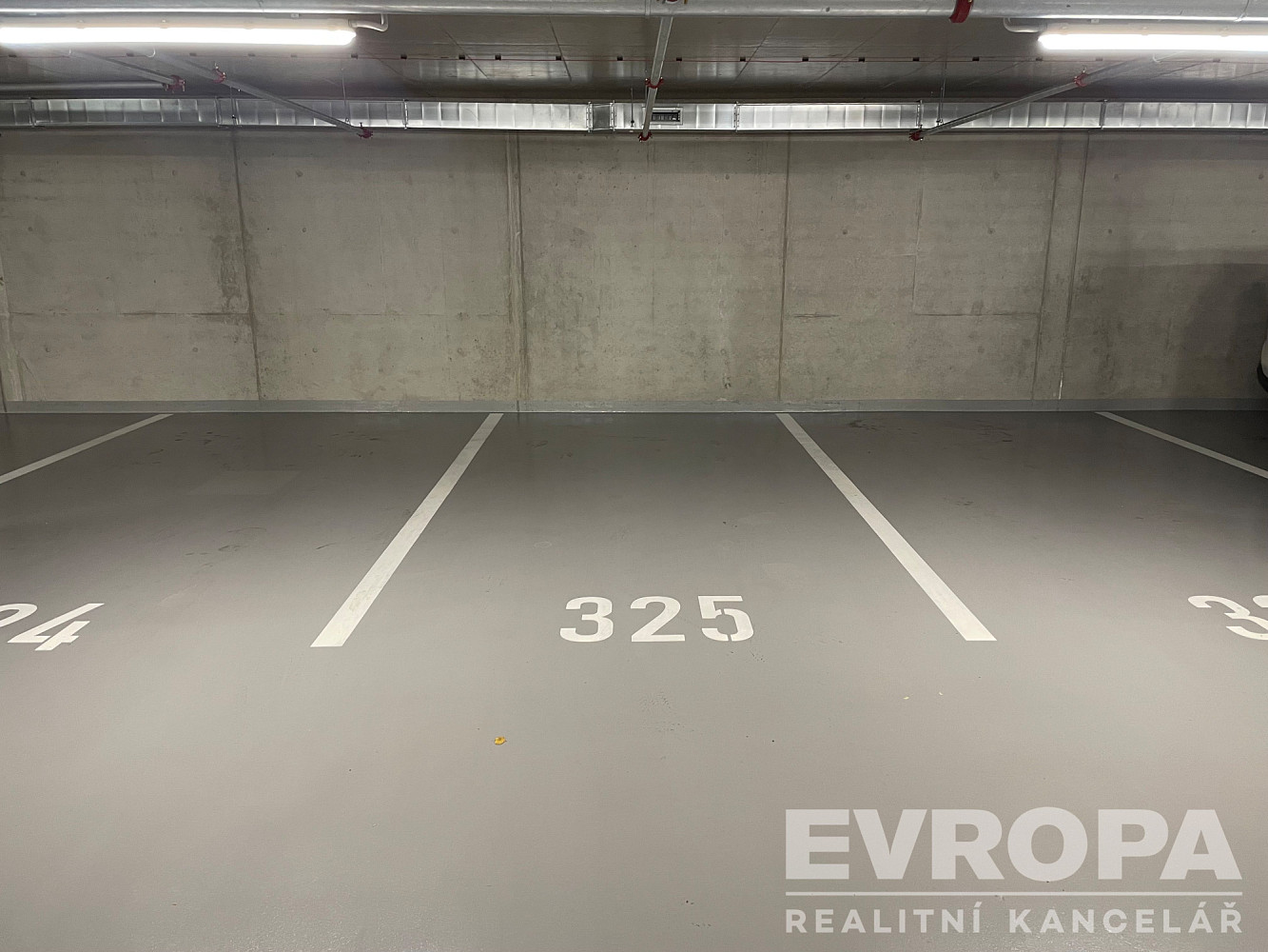 Garážové stání v ulici ramonova, novostavba — photo 2