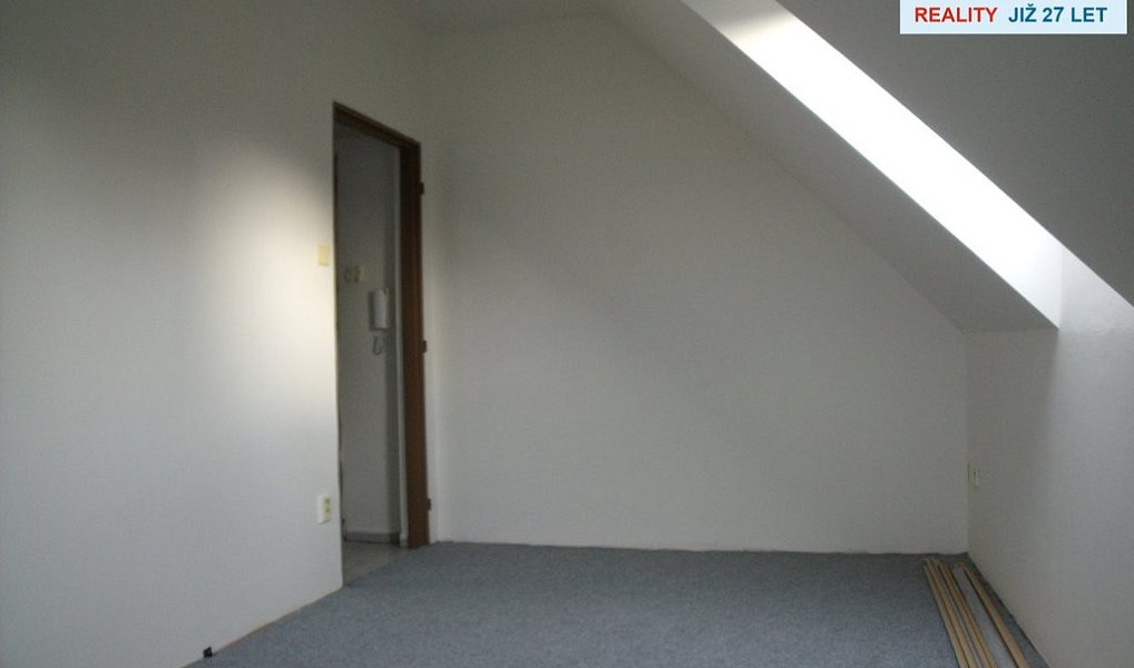 Pronájem bytu 1+kk 25 m², Jablonec nad Nisou – náhled fotky 9