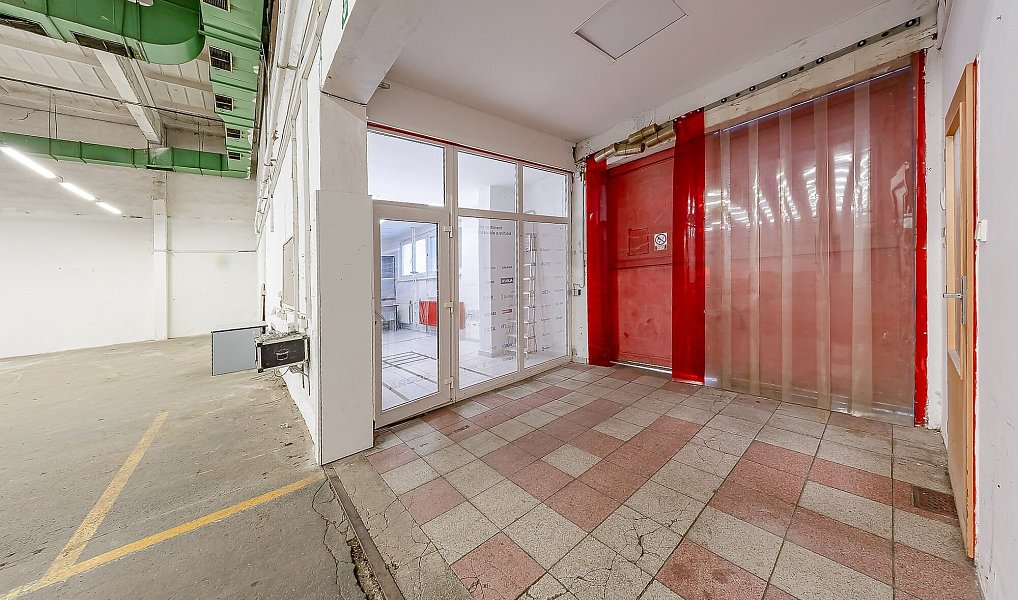 Pronájem obchodních prostor 534 m², Uherské Hradiště – náhled fotky 3