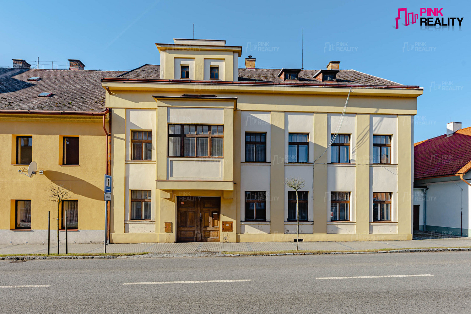Prodej nájemního domu, činžáku 909 m²