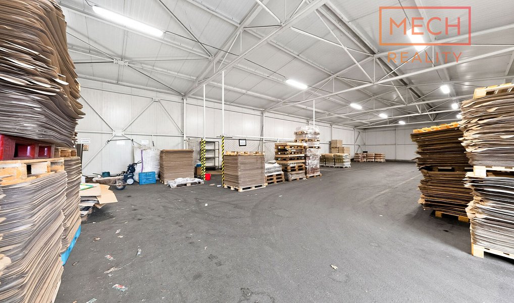 Prodej výrobních prostor 1 347 m², Bzenec – náhled fotky 9