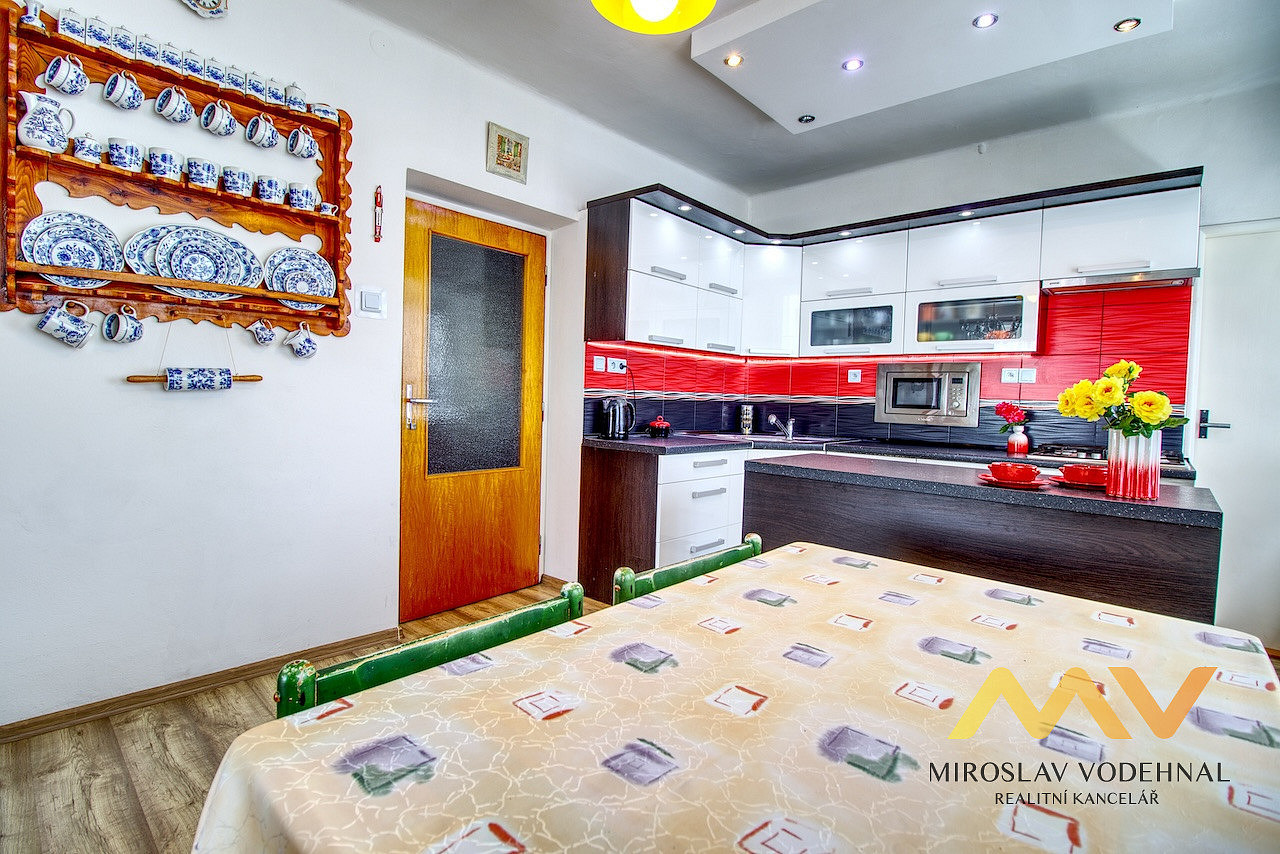 Pronájem bytu 3+1 90 m² – fotografie 4