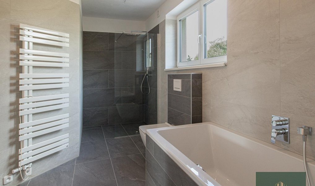 Prodej domu 240 m² s pozemkem 1 011 m², Rokycany – náhled fotky 15
