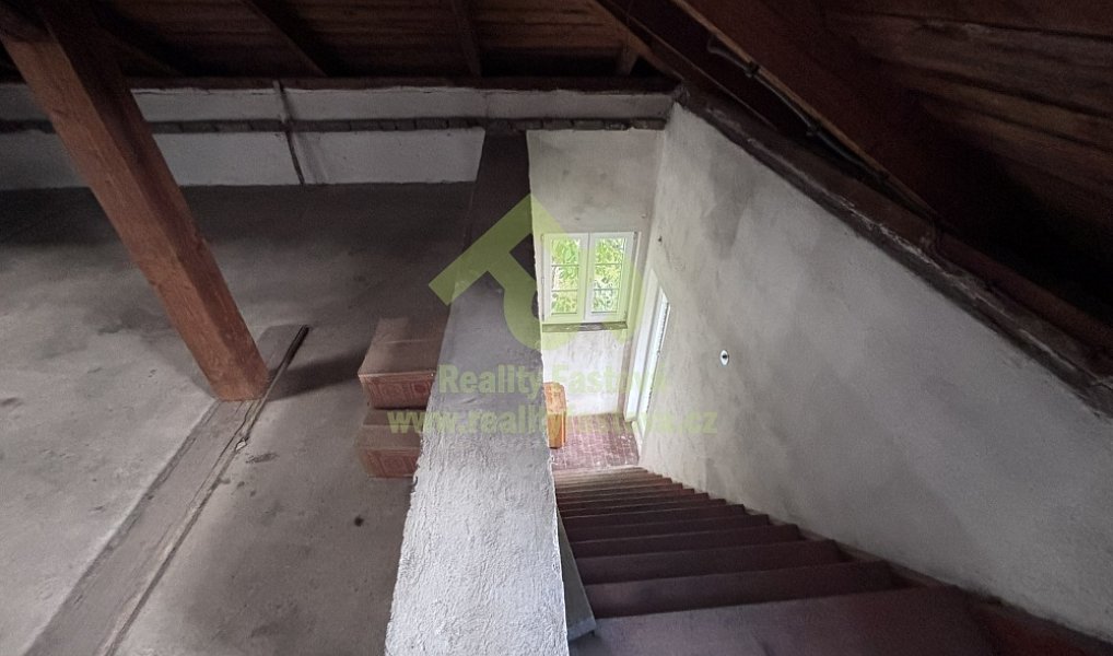 Prodej domu 228 m² s pozemkem 1 076 m², Rokycany – náhled fotky 44