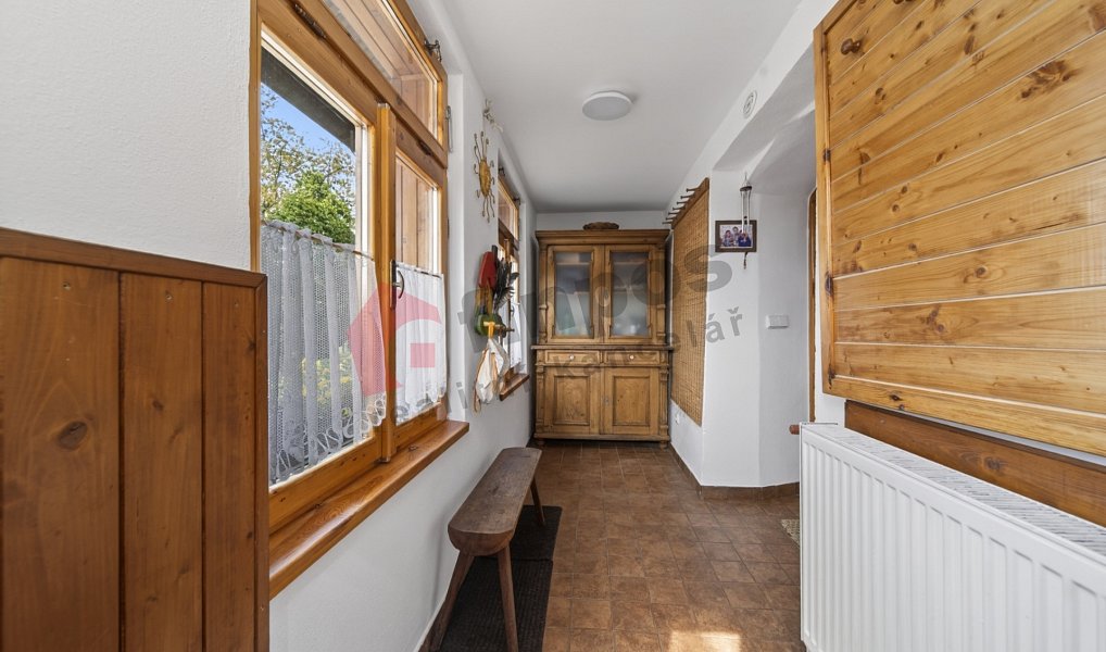 Prodej domu 271 m² s pozemkem 1 077 m², Rožmitál pod Třemšínem – náhled fotky 9