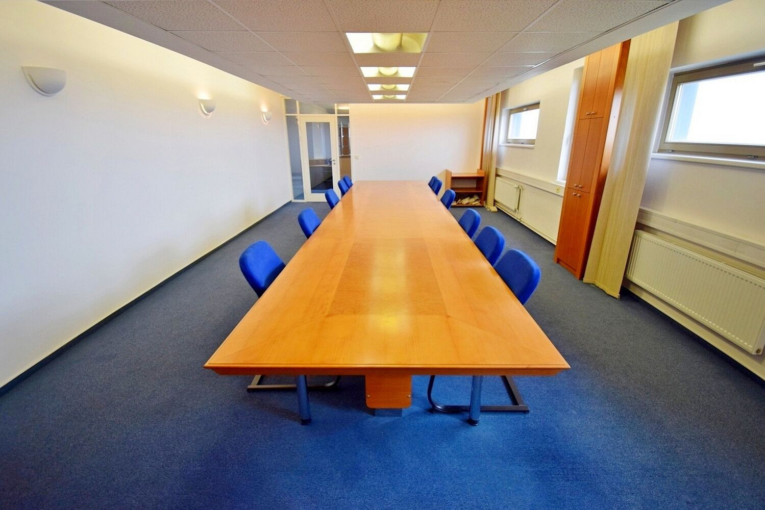 Pronájem kanceláře 192 m² — photo 3