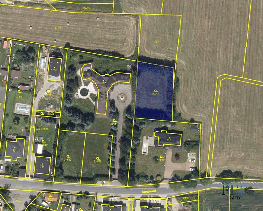 Prodej stavebního pozemku 972 m² – další