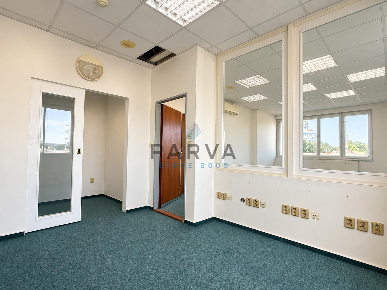Pronájem obchodních prostor 38 m² – fotografie 5