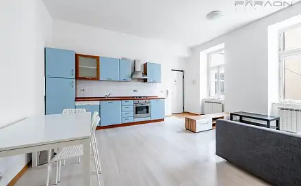 Pronájem bytu 2+kk 43 m², Na bělidle, Praha 5 - Smíchov