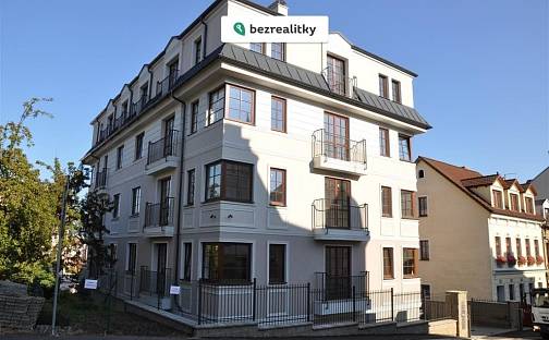 Prodej domu 1 336 m² s pozemkem 276 m², Rumunská, Karlovy Vary - Drahovice