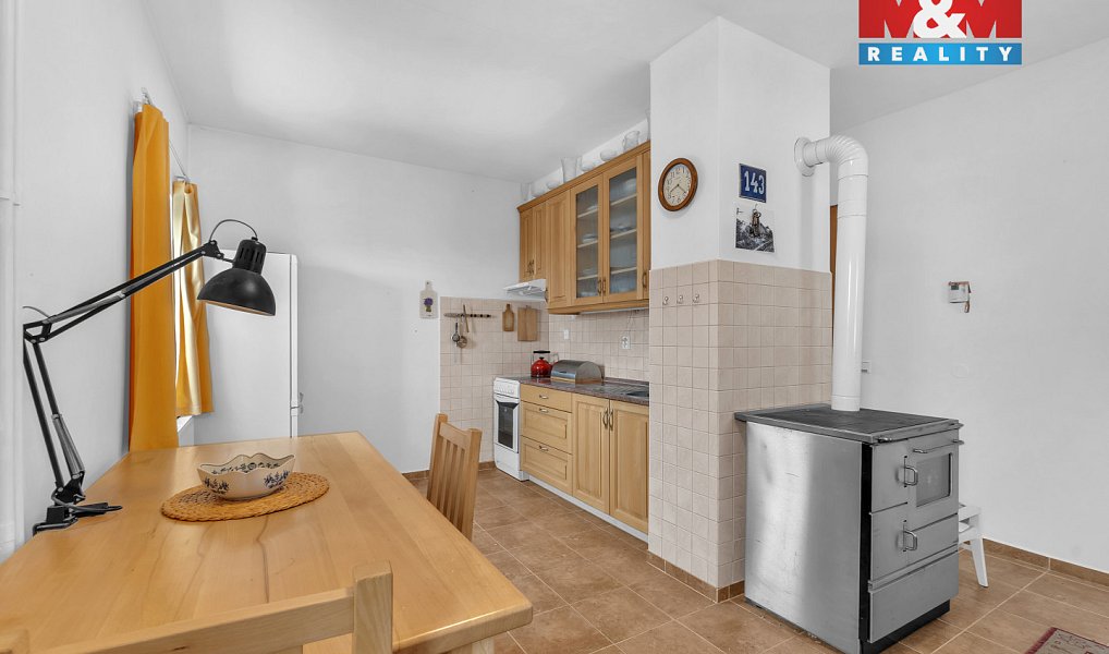 Pronájem domu 88 m² s pozemkem 183 m², Pecka – náhled fotky 3
