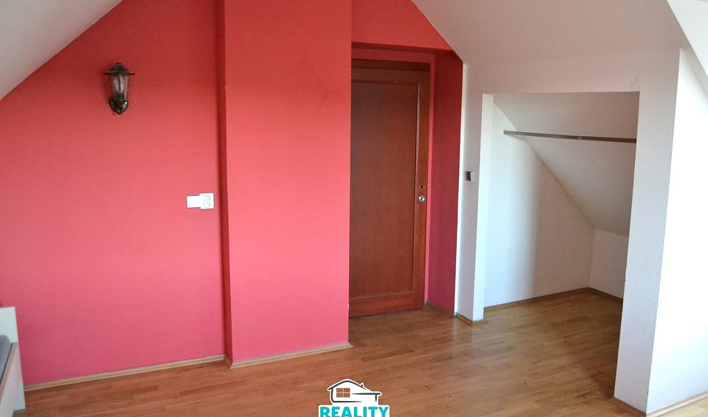 Prodej domu 690 m² s pozemkem 611 m², Hejnice – náhled fotky 17