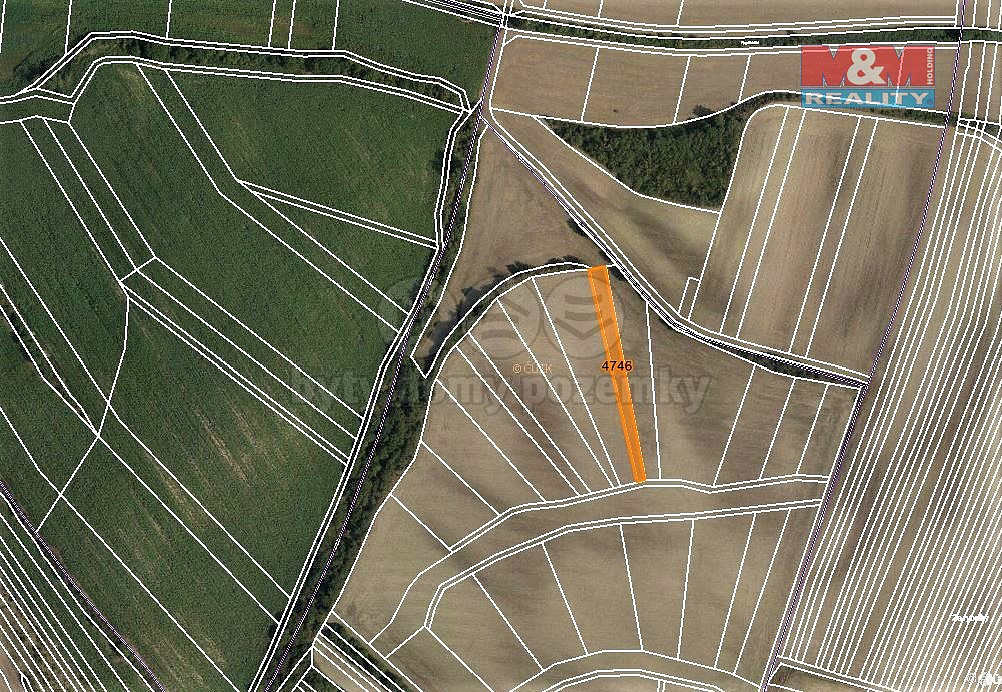 Prodej pole 1 571 m²