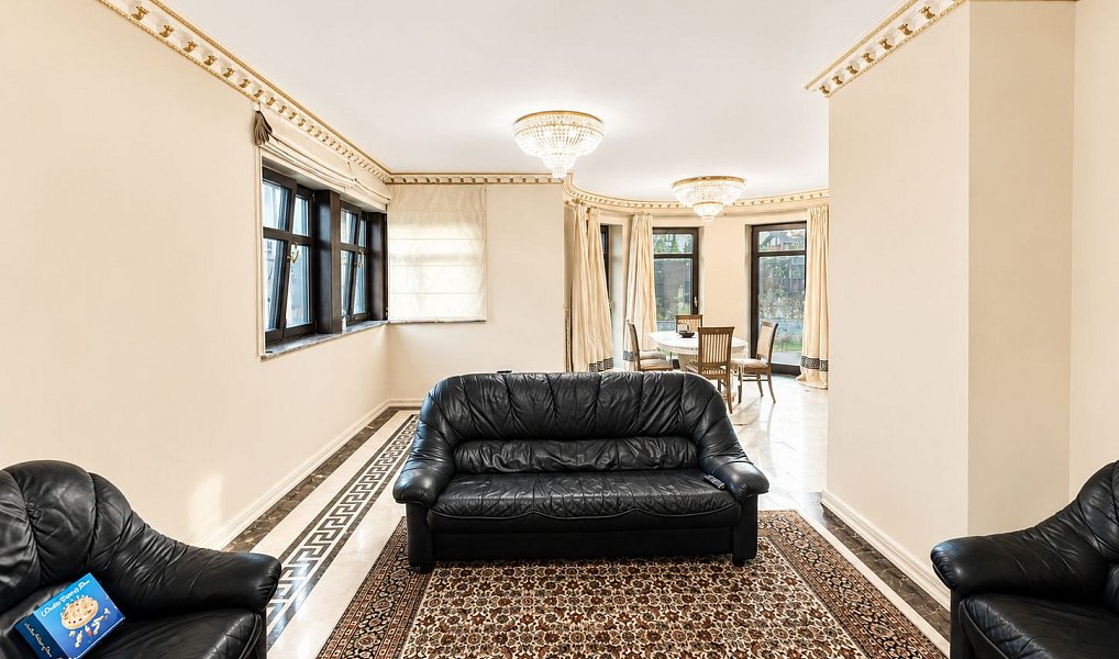 Prodej domu 250 m² s pozemkem 400 m², Praha – náhled fotky 2