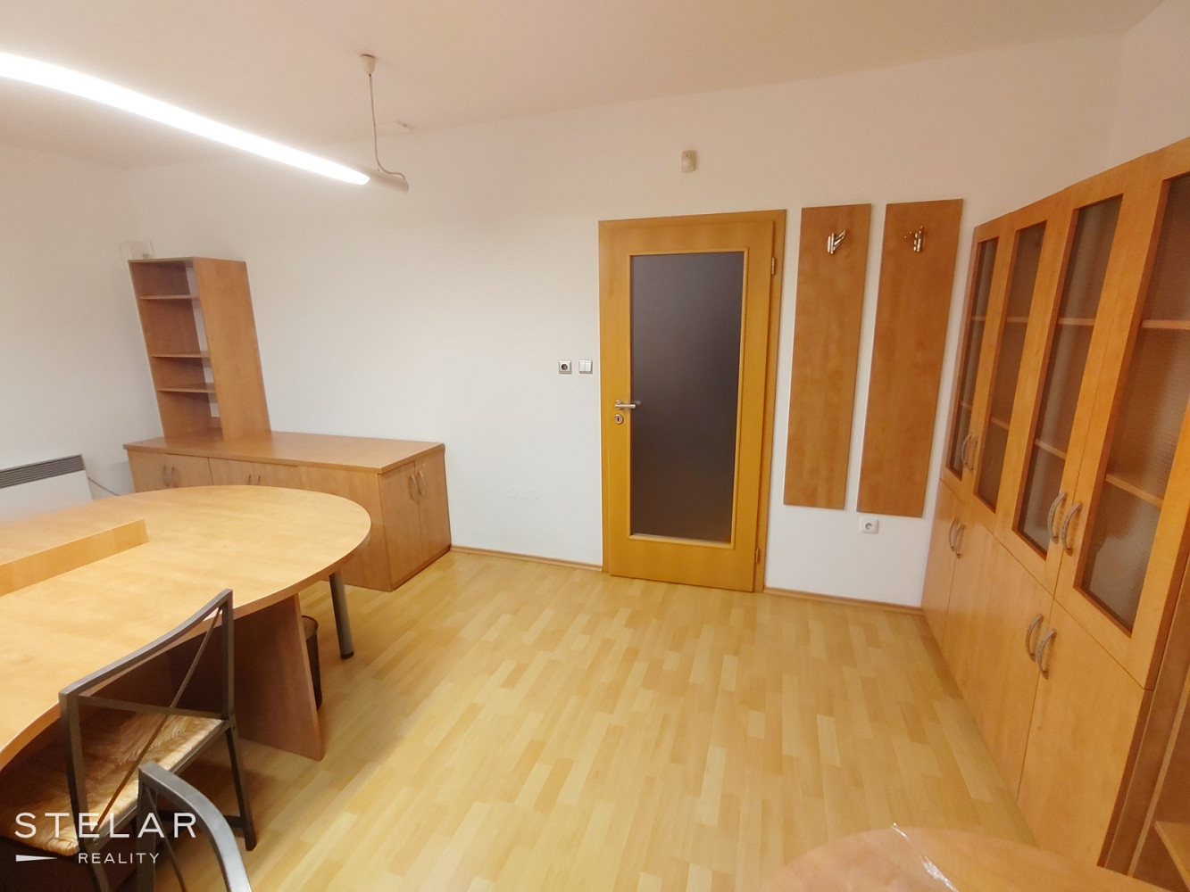 Pronájem kanceláře 21 m² – fotografie 4