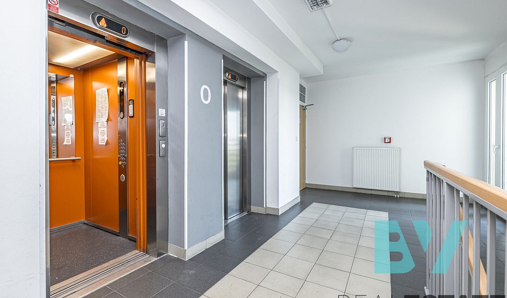 Prodej bytu 2+kk 49 m², Praha – náhled fotky 21