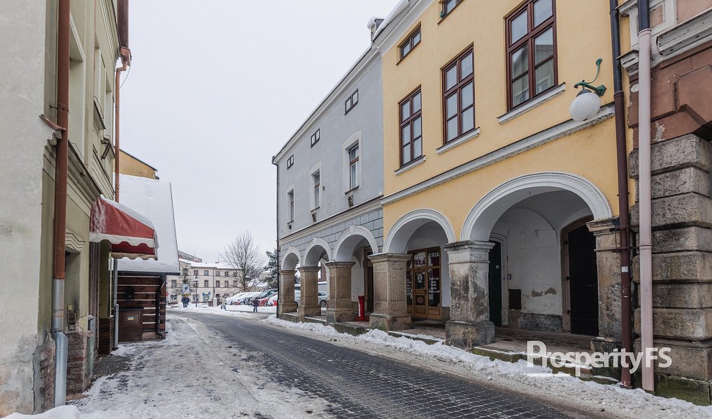 Prodej bytu 3+1 67 m², Hostinné – náhled fotky 4