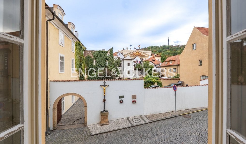 Pronájem bytu 2+1 59 m², Praha – náhled fotky 2