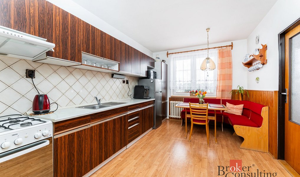 Prodej domu 255 m² s pozemkem 1 050 m², Pila – náhled fotky 20