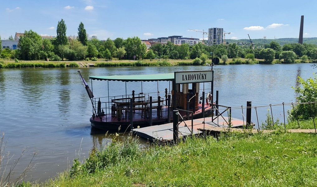 Prodej pozemku 10 828 m², Praha – náhled fotky 2