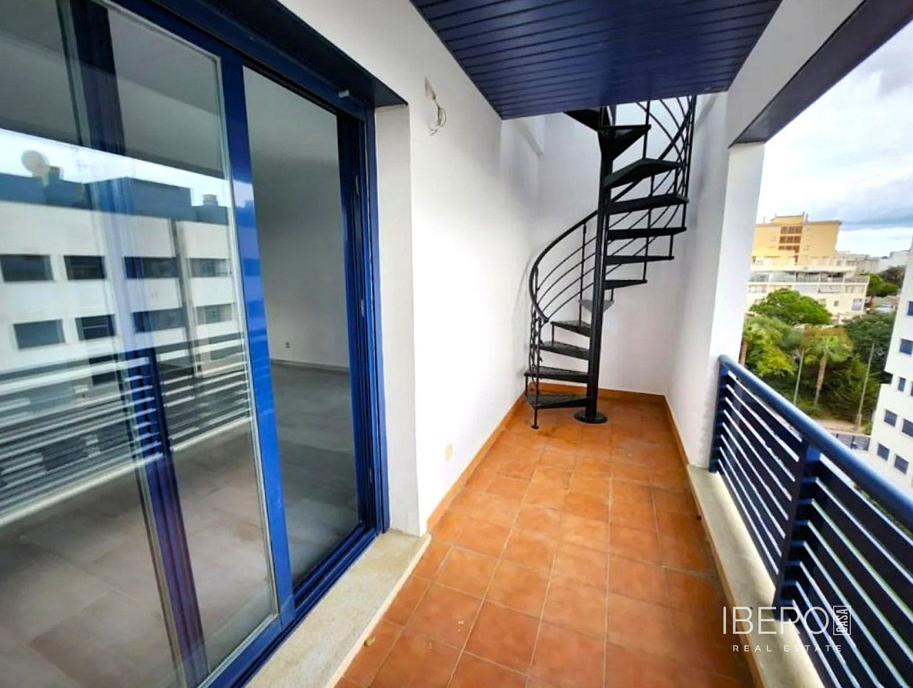 Pis 3+kk – Estepona, Barriada Islas Canarias - Més