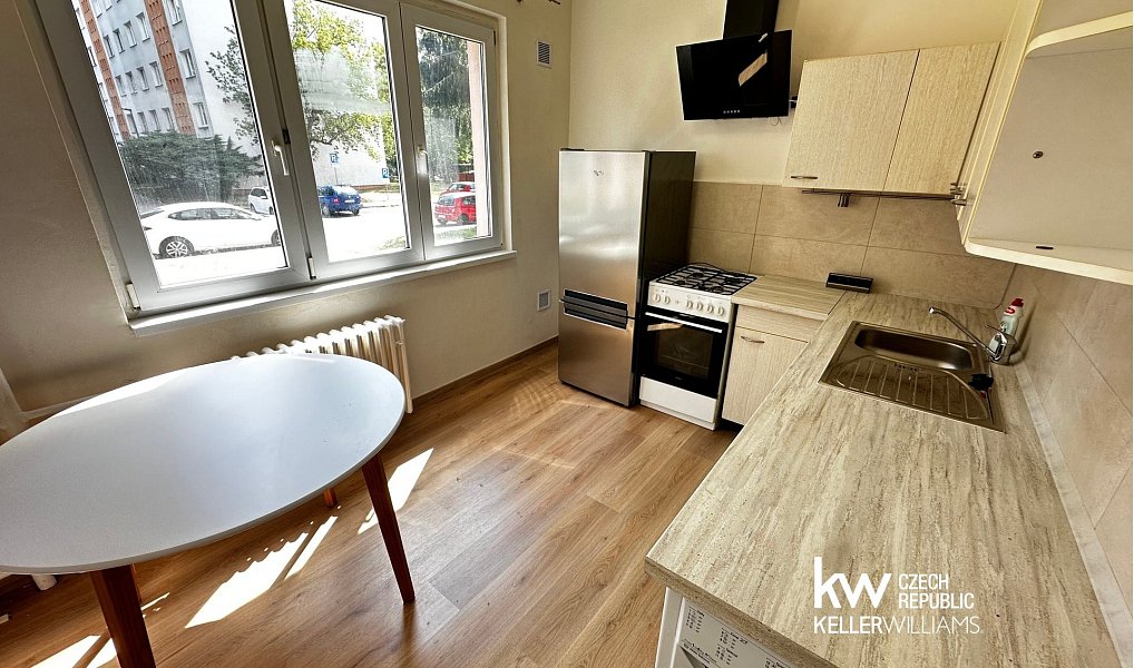 Prodej bytu 1+1 40 m², Kladno – náhled fotky 6