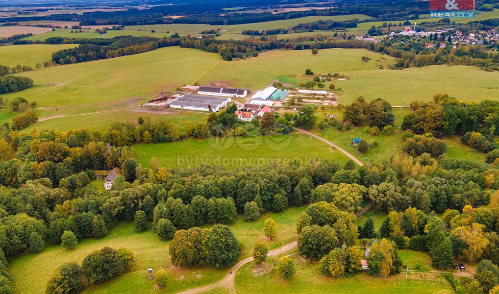 Prodej pozemku 1 899 m², Luby – náhled fotky 2