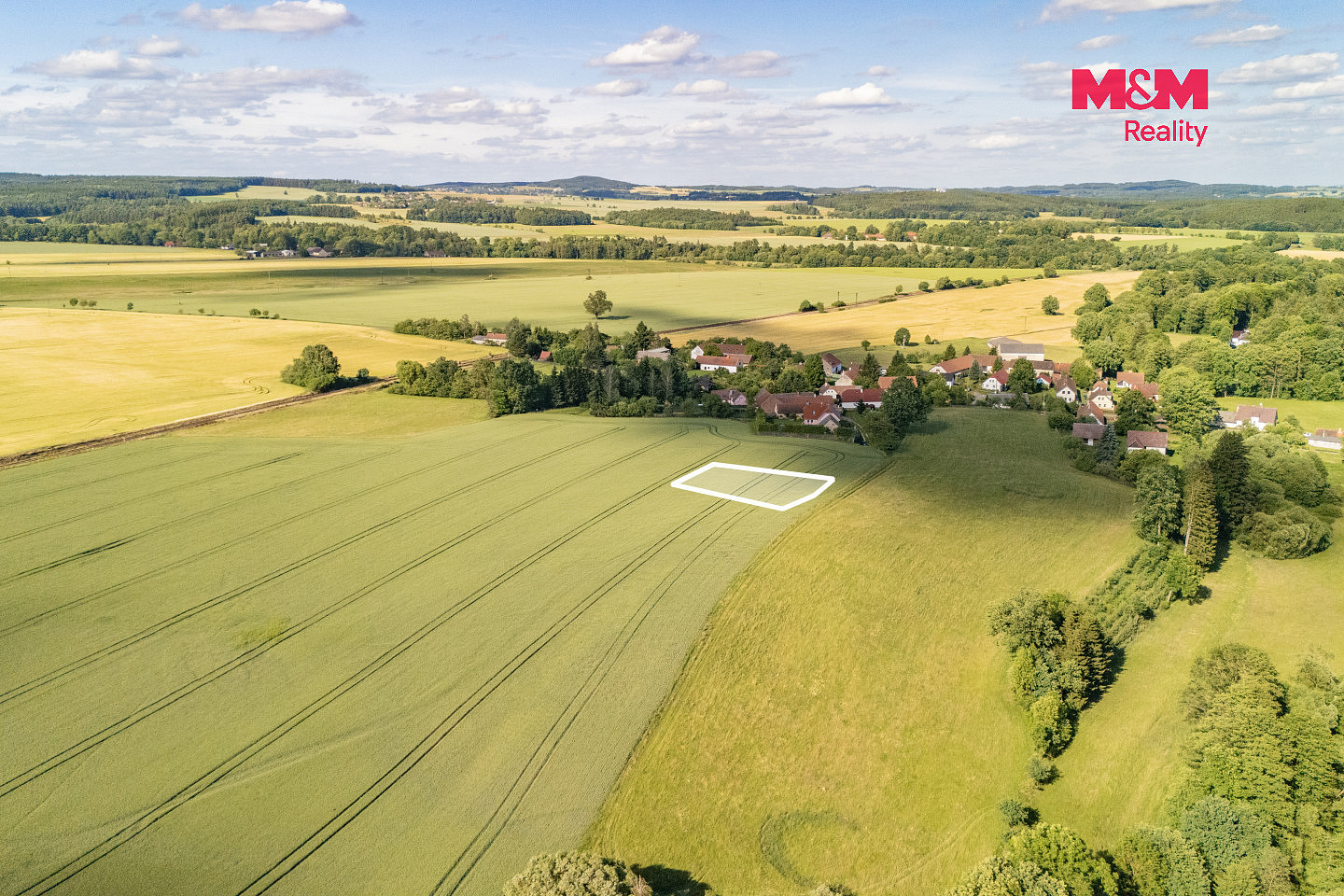 Prodej pole 1 104 m² – fotografie 3