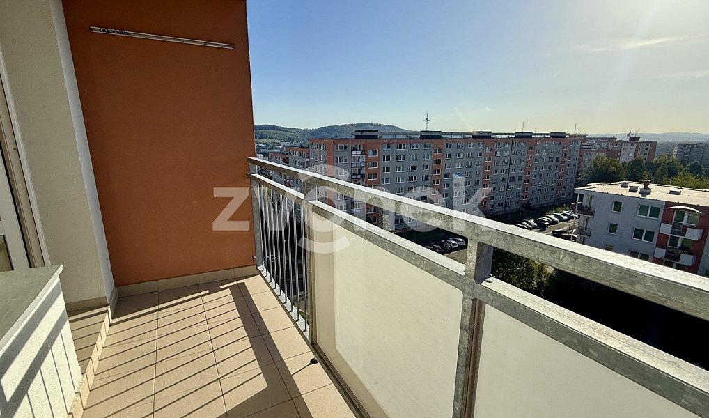 Pronájem bytu 3+1 68 m², Zlín – náhled fotky 3