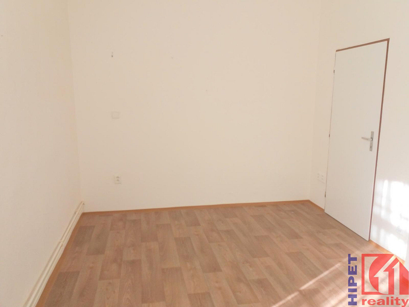 Pronájem kanceláře 21 m² – fotografie 2