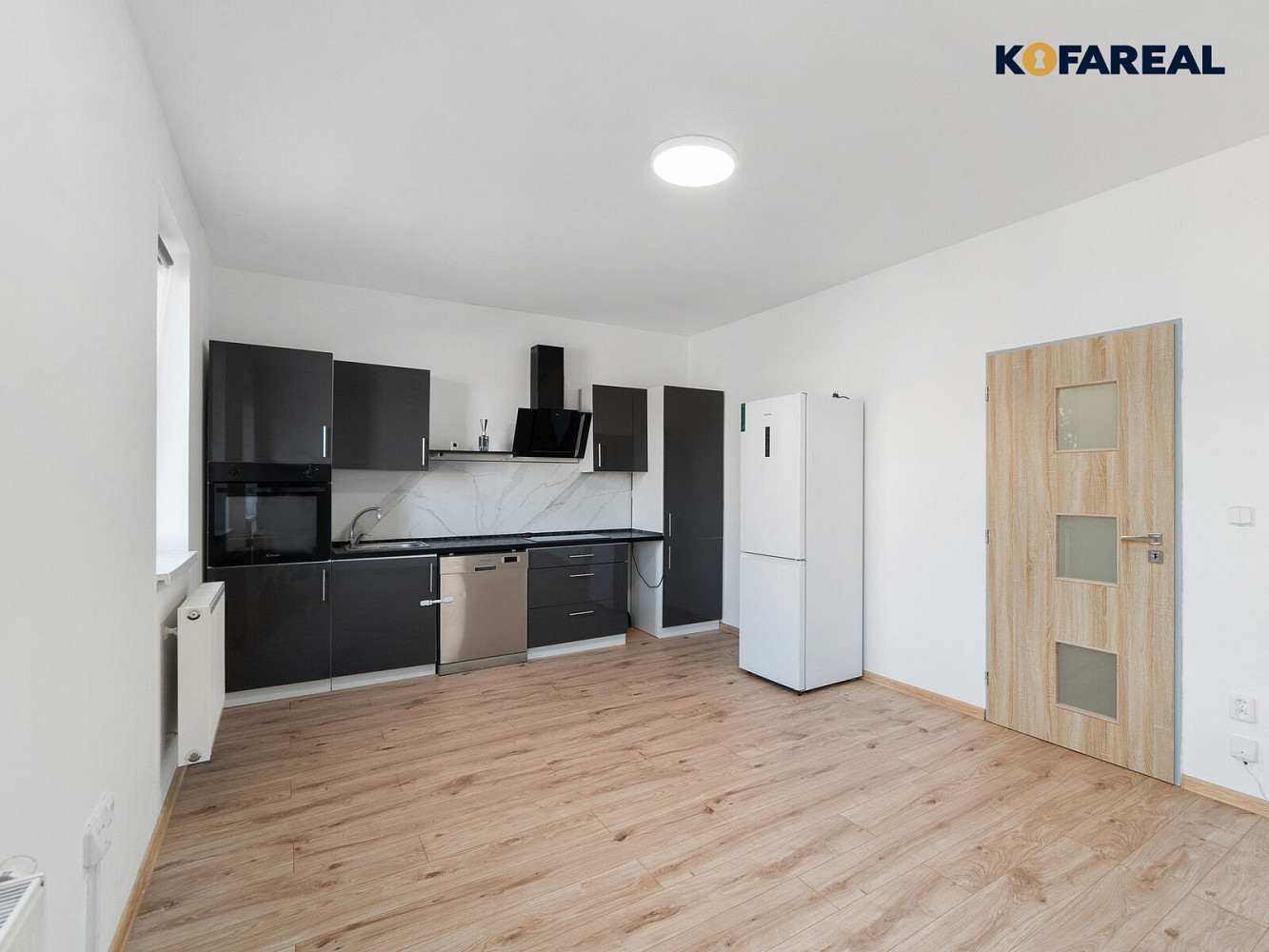 Pronájem bytu 2+kk 49 m² – fotografie 2