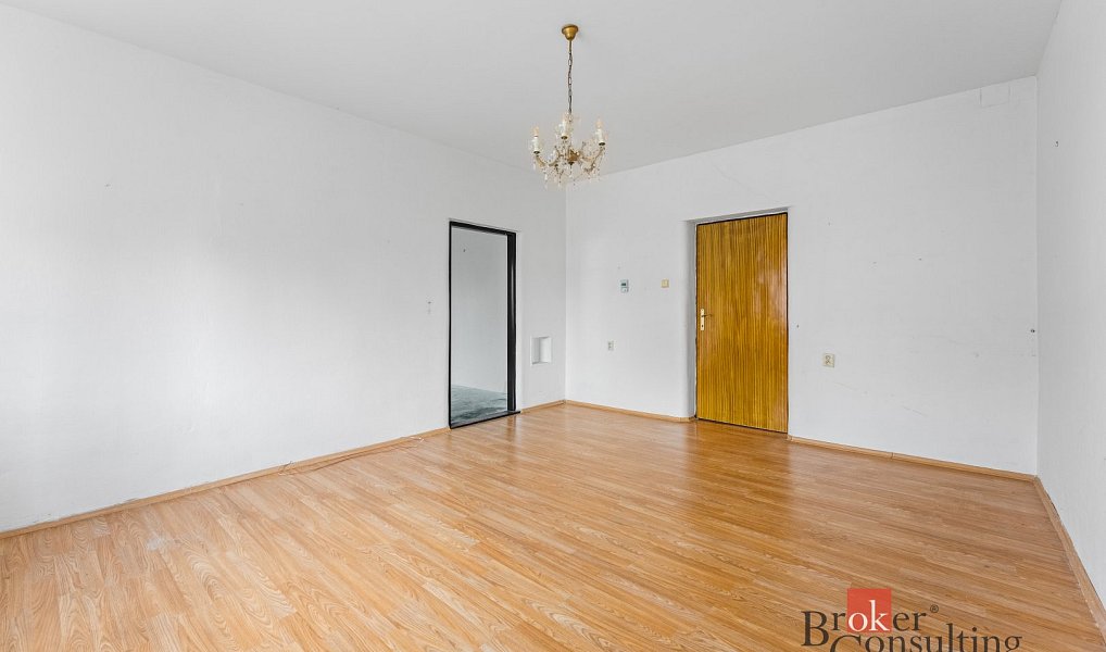 Prodej domu 195 m² s pozemkem 1 560 m², Pardubice – náhled fotky 10
