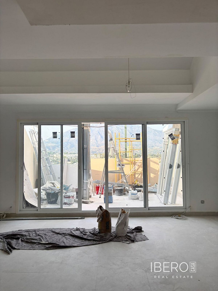 Piso 3+kk – Marbella, Nueva Andalucía - Vista 2