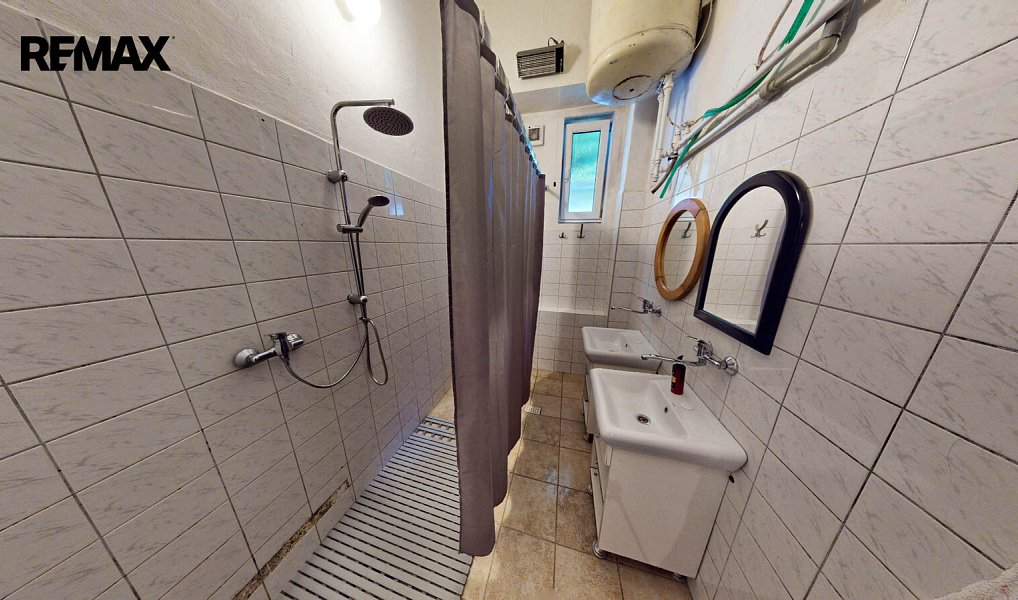Prodej ubytovacího objektu 210 m², Stádlec – náhled fotky 19