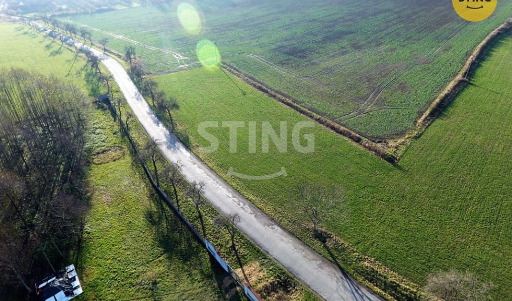 Prodej stavebního pozemku 1 167 m², Lozice – náhled fotky 3