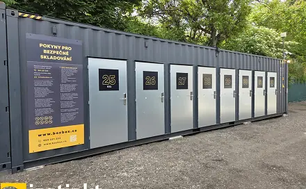 Samoobslužné skladovací boxy, ul. Hladíkova/Charbulova, Brno - Černovice, Charbulova, Brno - Černovice