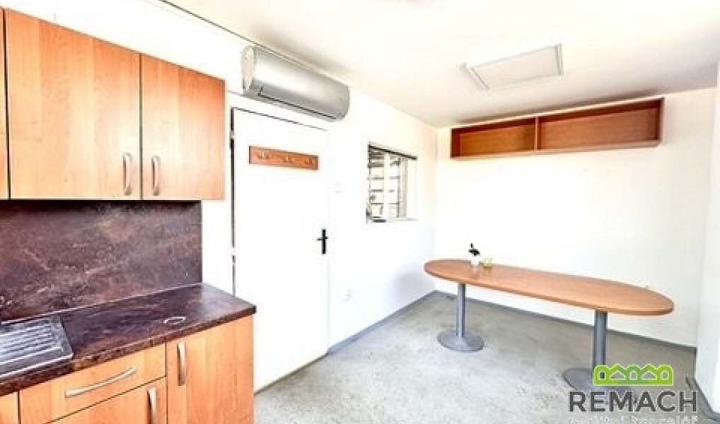 Pronájem skladovacích prostor 469 m², Moravský Písek – náhled fotky 7