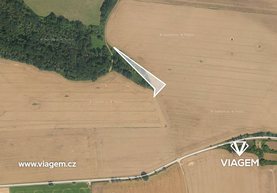 Prodej pole 2 482 m²