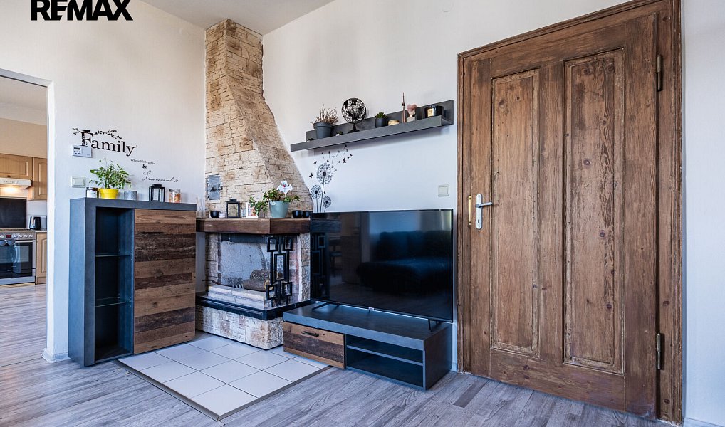 Prodej domu 260 m² s pozemkem 180 m², Krupka – náhled fotky 28