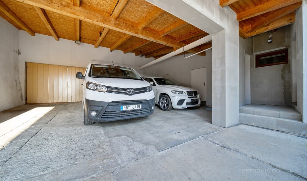 Prodej domu 270 m² s pozemkem 1 042 m², Žeravice – náhled fotky 32