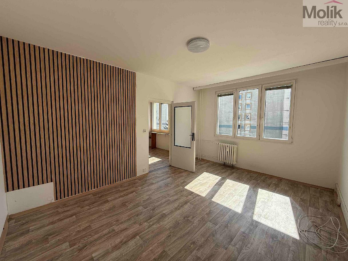Pronájem bytu 1+1 35 m² – fotografie 5