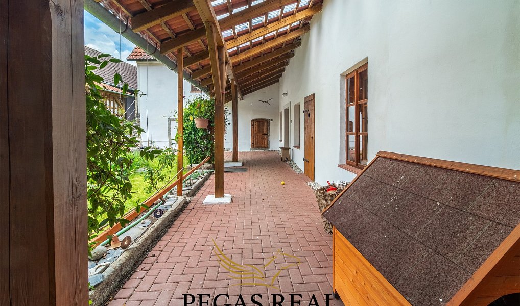 Prodej domu 350 m² s pozemkem 1 993 m², Ruda – náhled fotky 24