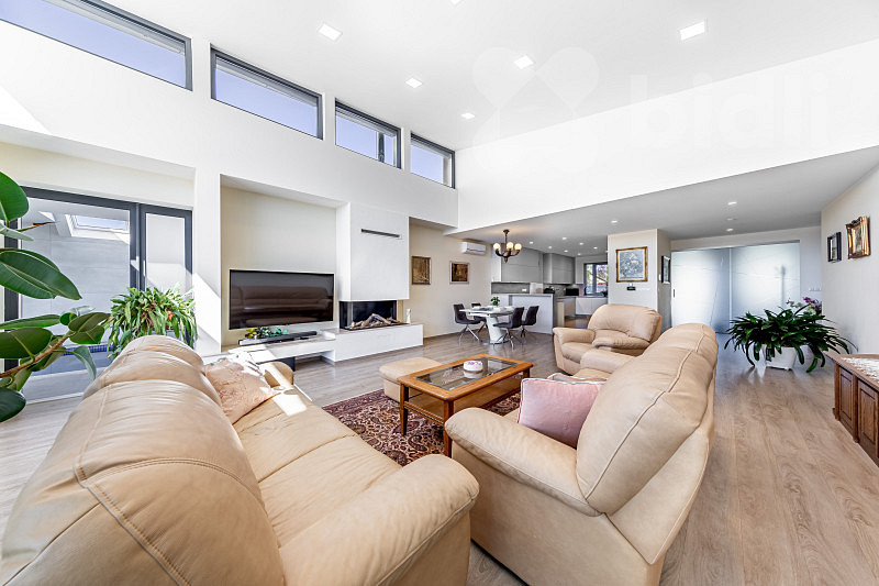 Prodej domu 379 m² s pozemkem 1 341 m² – fotografie 5