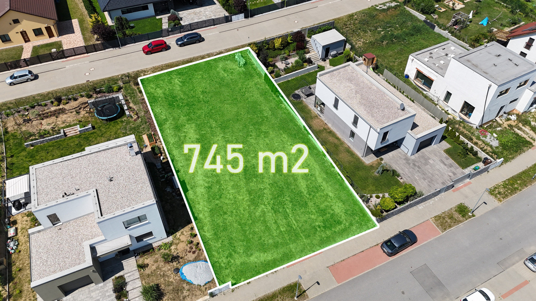 Prodej stavebního pozemku 745 m² — photo 2