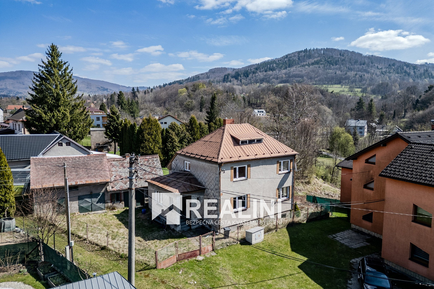 Prodej domu 200 m² s pozemkem 659 m²