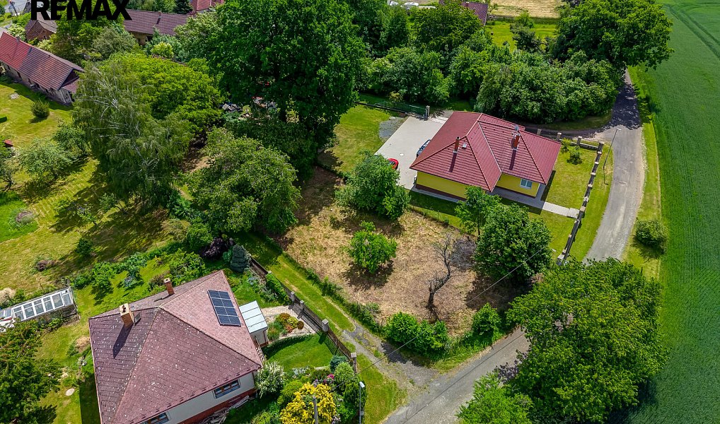 Prodej stavebního pozemku 971 m², Chlístovice – náhled fotky 2