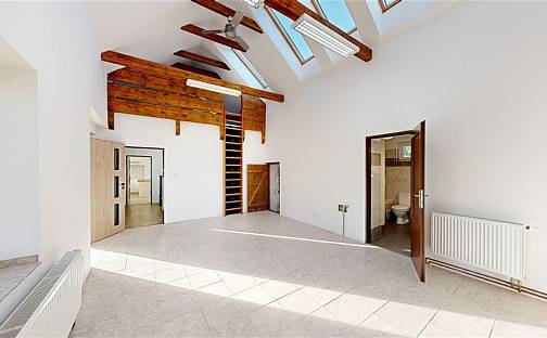 Prodej domu 158 m² s pozemkem 2 055 m², Málkov, okres Beroun
