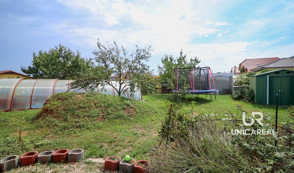 Prodej domu 233 m² s pozemkem 651 m², Božice – náhled fotky 37