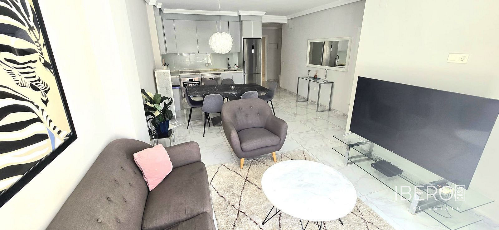 Piso 4+kk – Marbella, Nueva Andalucía - Más