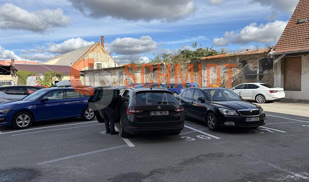 Pronájem parkovacích míst v Břeclavi, Břeclav – náhled fotky 3